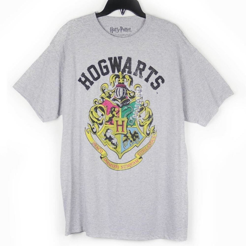 Harry Potter Licensed HOGWARTS T Shirt Large NWT